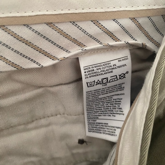 Banana Republic Olive Chinos - Picture 5 of 5